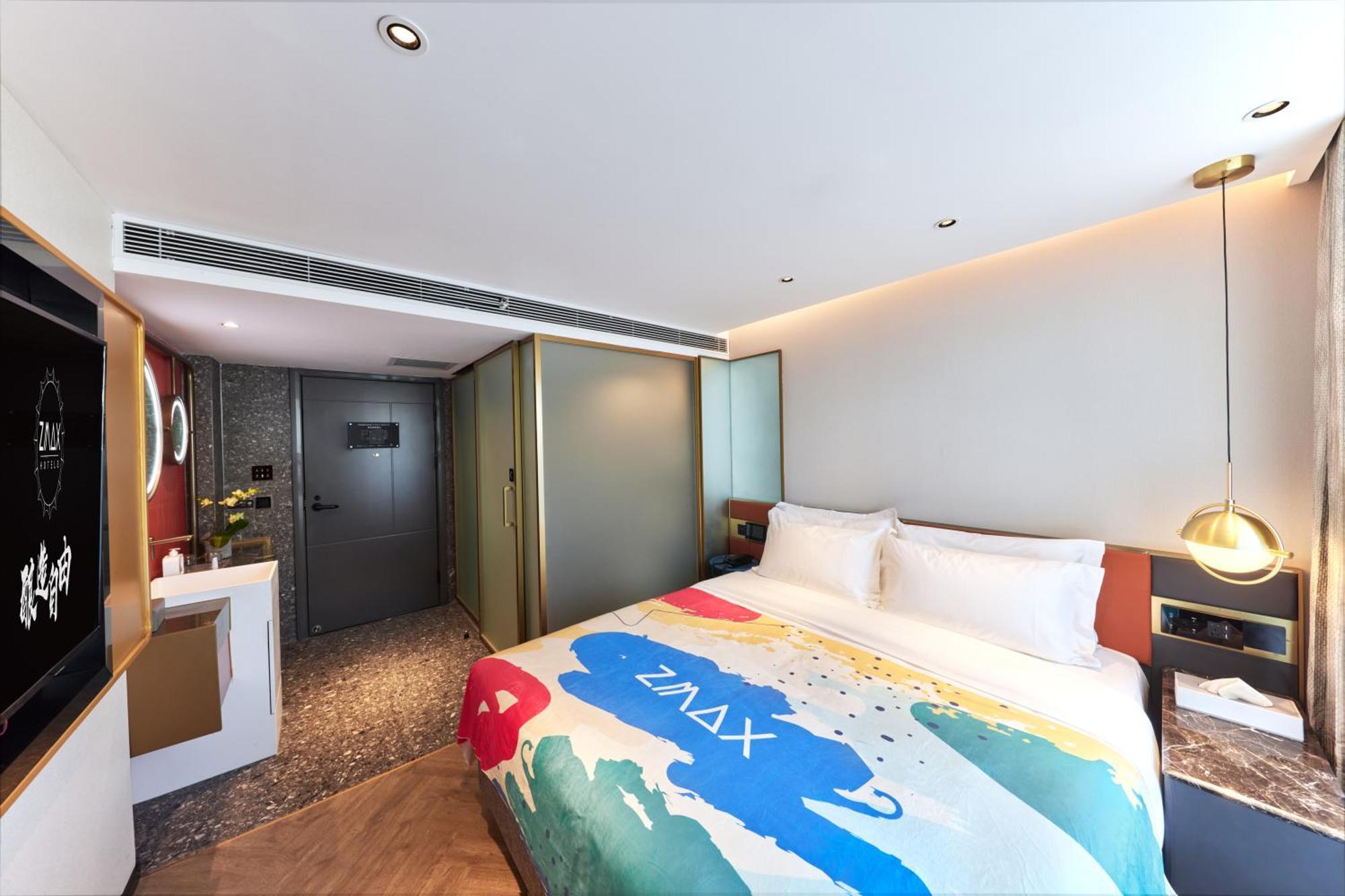 M - Tiananmen Square Qianmen Subway Station Hotel 3*